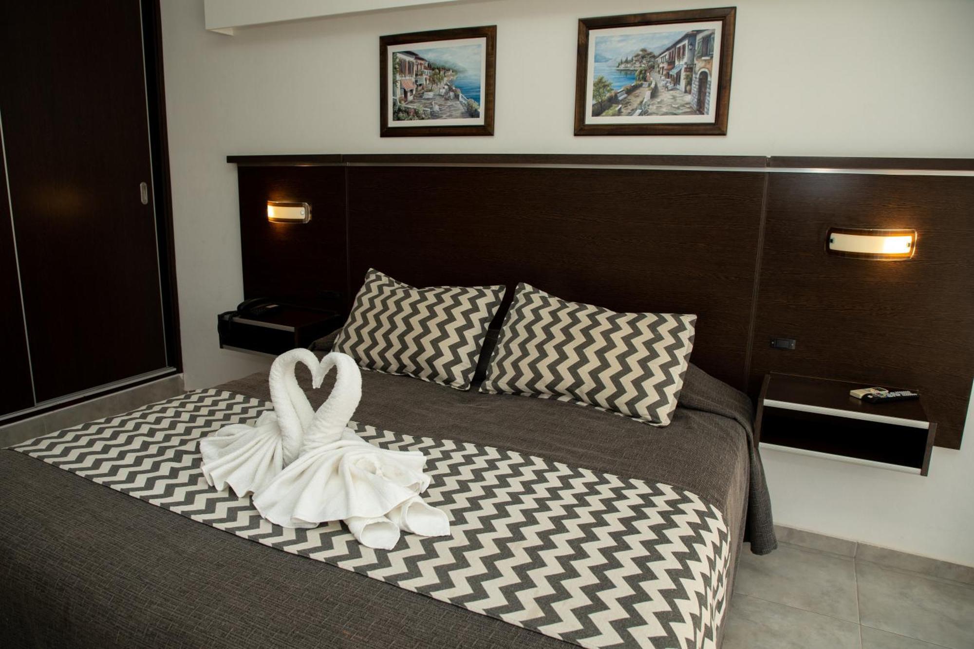 Villa La Font Apart Hotel & Spa Villa Carlos Paz Buitenkant foto